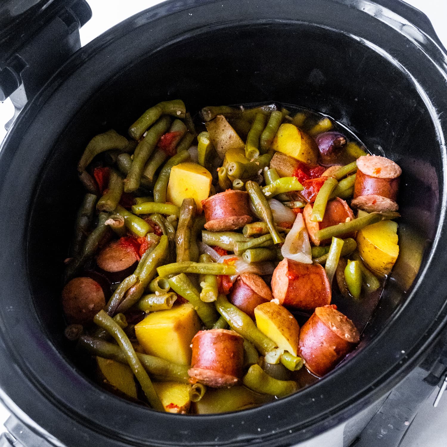 Slow Cooker Kielbasa & Green Beans: Hearty Comfort, Zero Effort